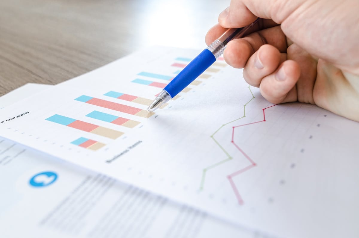 Financial data analysis and research process at Fabelo