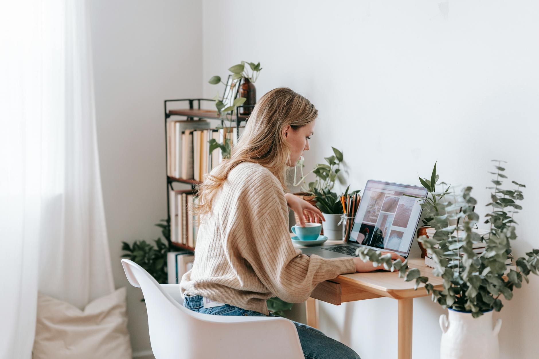 side hustle ideas for beginners at home